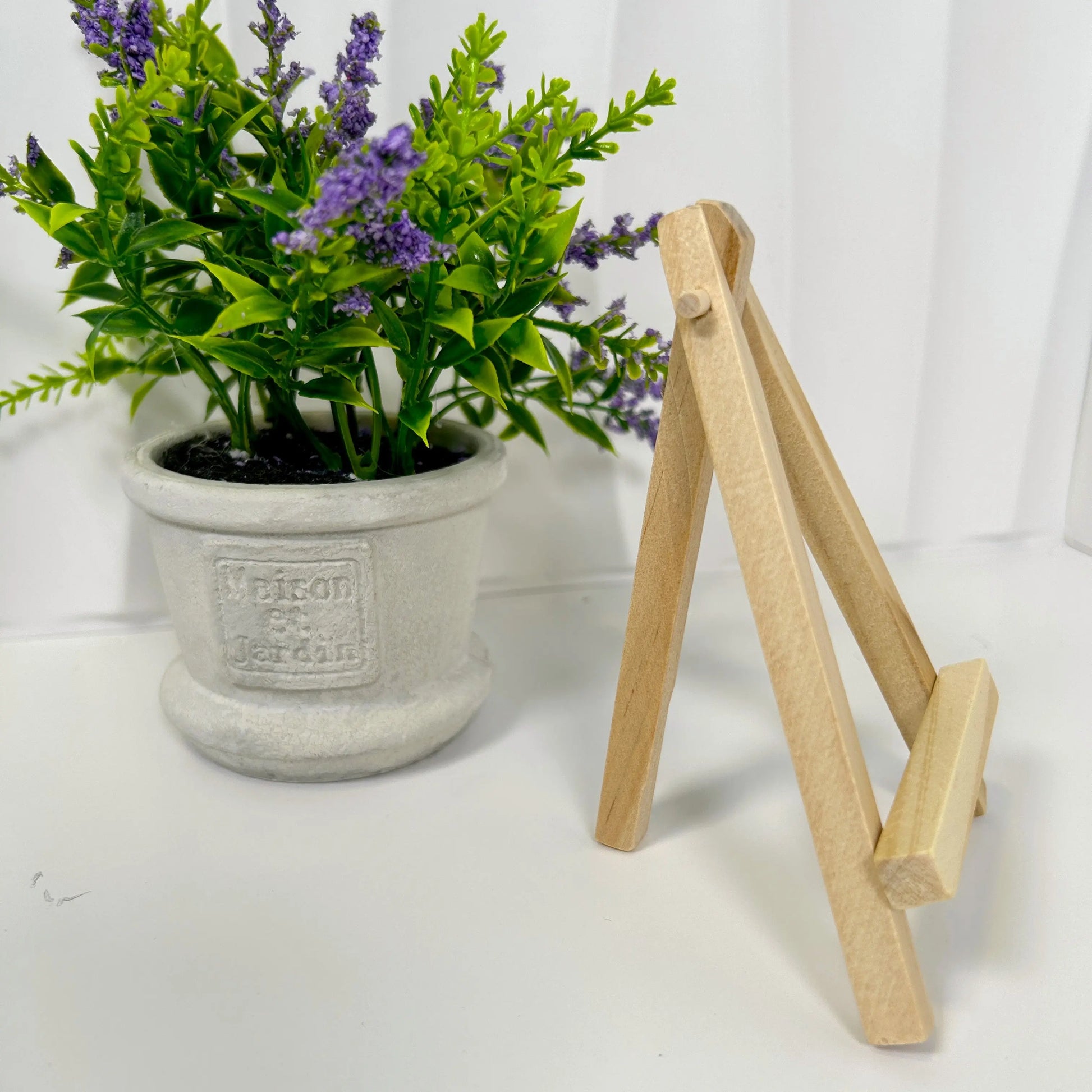 wooden easel timeless crafts side